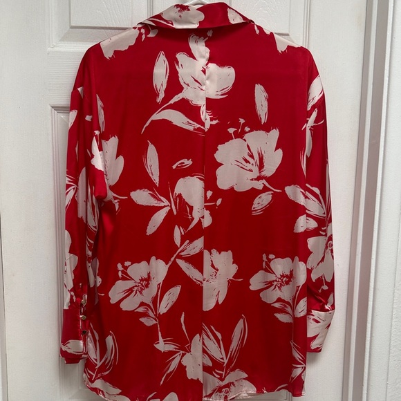 Zara Red and White Floral Shirt - Picture 3 of 3